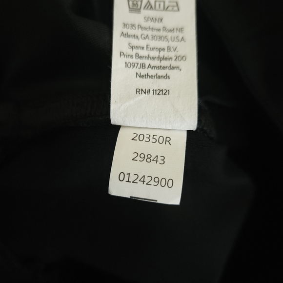 Spanx The Perfect Pant Ankle Joggers in Black - Picture 8 of 9